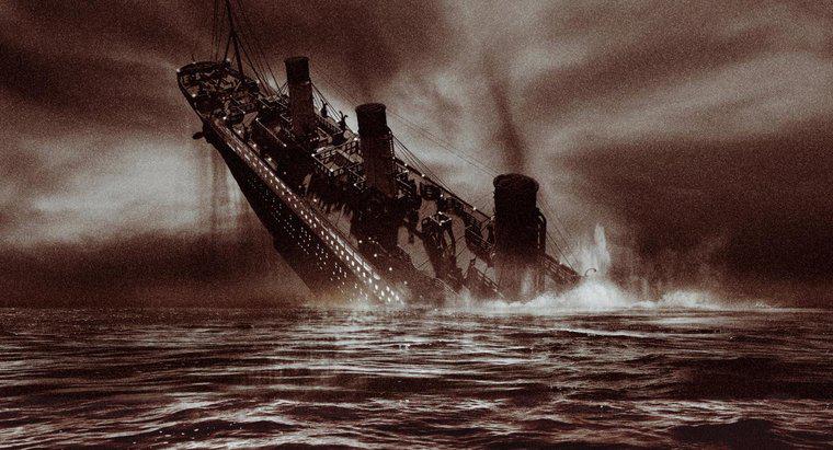 Care sunt unele fapte pentru copii Despre Titanic?