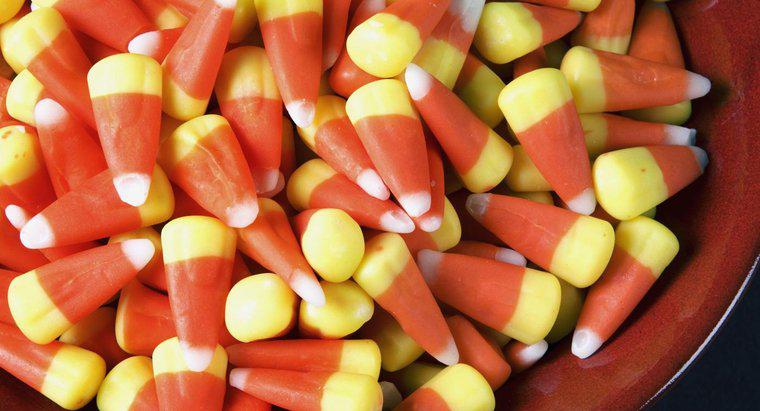 Cât de multă bomboană este vândută pe Halloween?