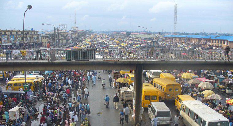 Care este cel mai mare oraș din Nigeria?