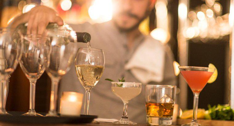 Cât de mult plătiți un barman la o petrecere privată?