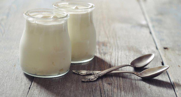 Care sunt unele mărci de iaurt cu conținut scăzut de grăsimi, cu zahăr slab?