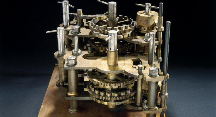 De ce a inventat computerul Charles Babbage?