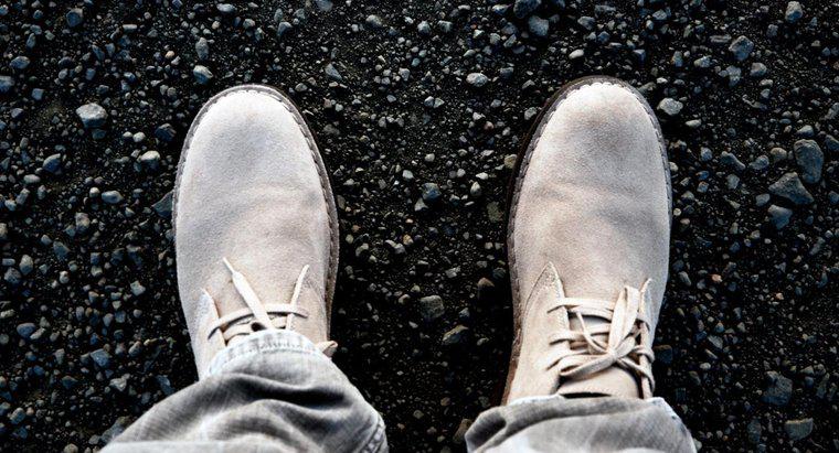 Care sunt unele remedii de origine pentru curățarea pantofi Suede?