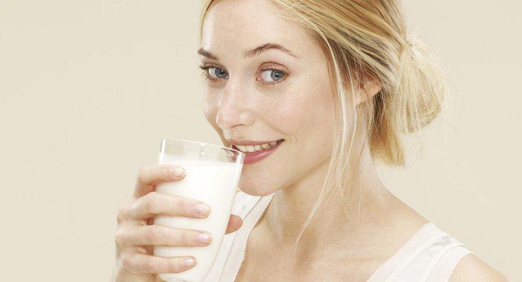 Poate o băutură adultă prea multă lapte?