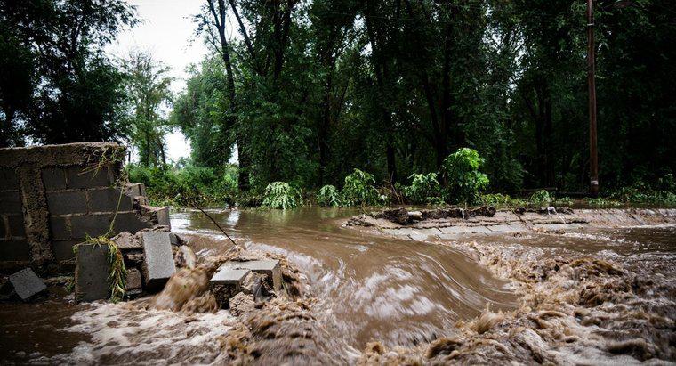 Care sunt zonele din Statele Unite care sunt expuse unui risc ridicat de inundații?