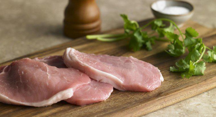 Cât timp gătiți bucățele de porc fără pui într-un cuptor?