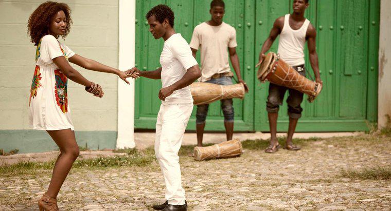 Ce tipuri de muzică provin din Caraibe?