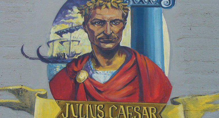 În "Julius Caesar", de ce Calpurnia dorește ca Caesar să rămână acasă?