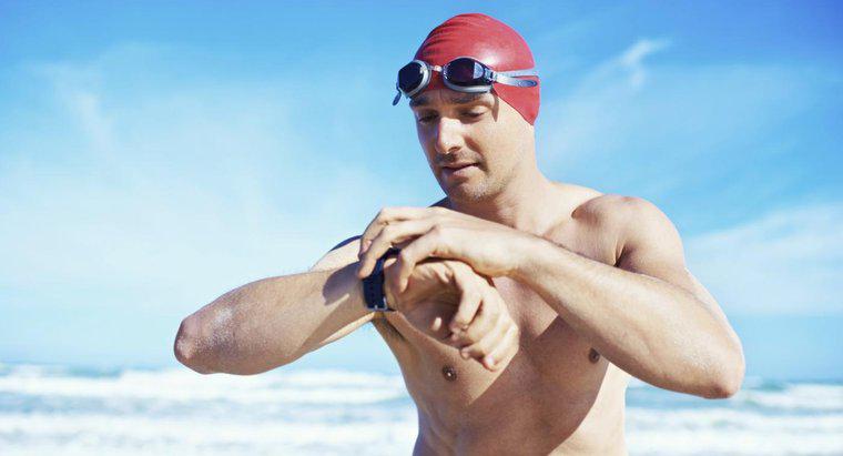 Poți să înoți cu ceasuri rezistente la apă?