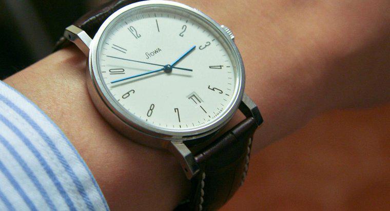 Pe ce încheietură ar trebui un om să-și poarte ceasul?