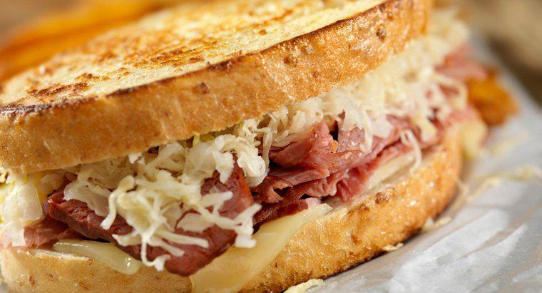 Cine a inventat Sandwich-ul lui Ruben?