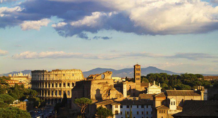 Ce avantaje naturale geografice au avut orașul Roma?