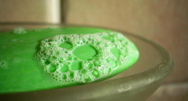 Cum se diferențiază sapunul și detergentul?