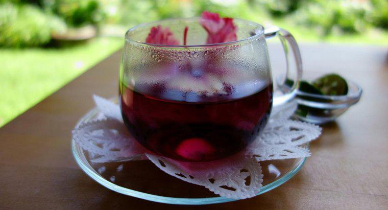 Care sunt unele beneficii de sănătate ale consumului de ceai Hibiscus?