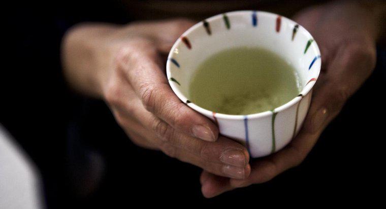 Există efecte secundare negative ale consumului de ceai verde?