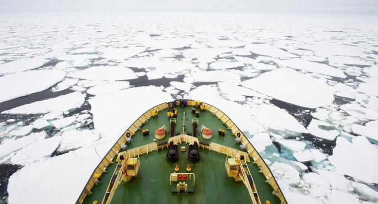 Ce continente trece prin cercul arctic?