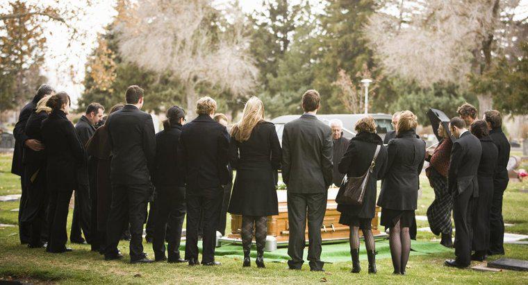 Care sunt unele imnuri populare pentru înmormântări?