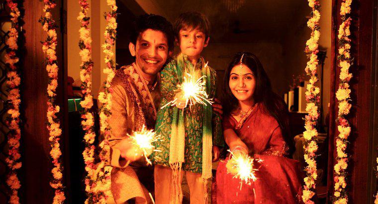 Cum Hindu să sărbătorească Diwali?