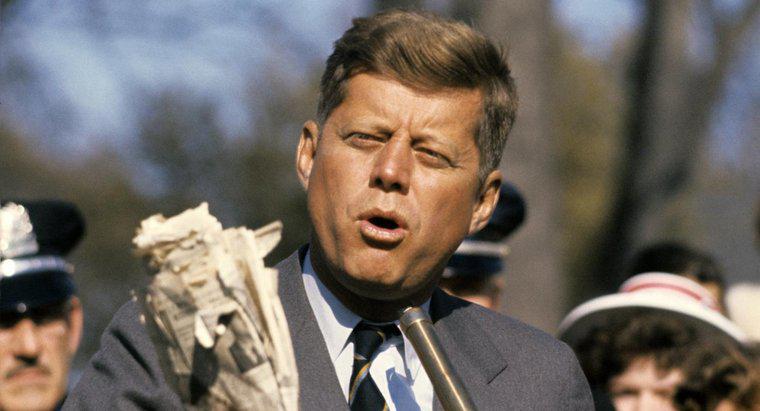 De ce a fost JFK atât de popular?