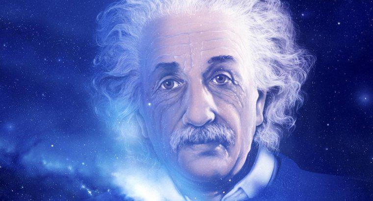 Einstein a crezut în Dumnezeu?