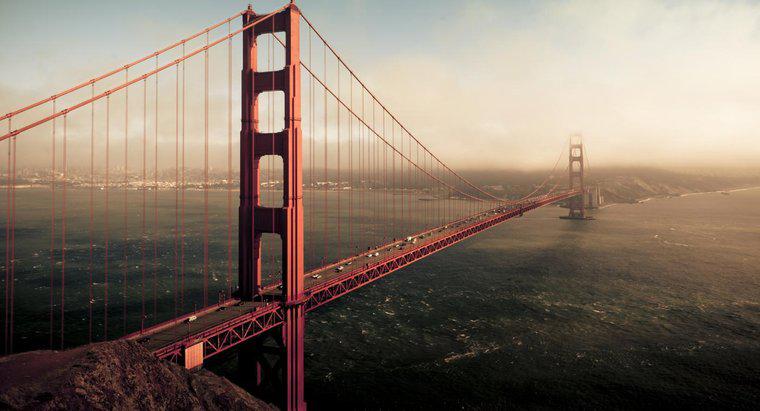 De ce este renumit podul Golden Gate?