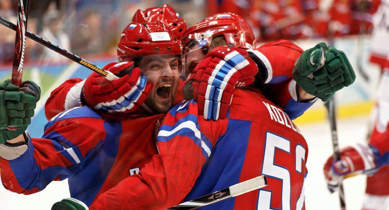 Care sunt principalele sporturi jucate în Rusia?