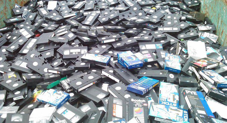 Cine cumpără filmele VHS folosite?