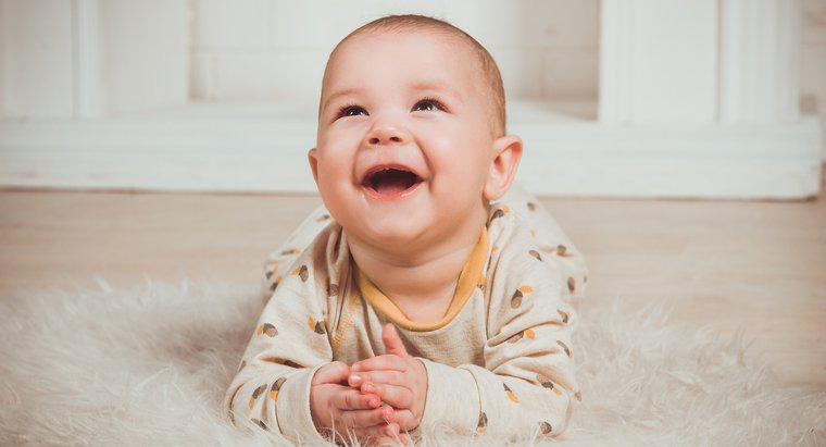 Când bebelușii primesc dinți?