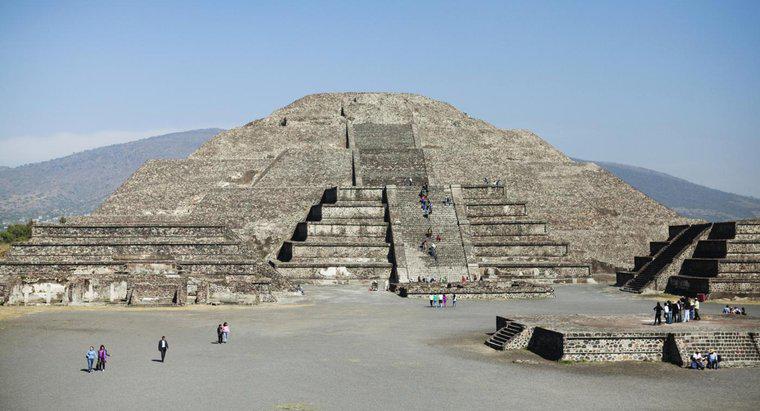 Când a început civilizația aztecă?