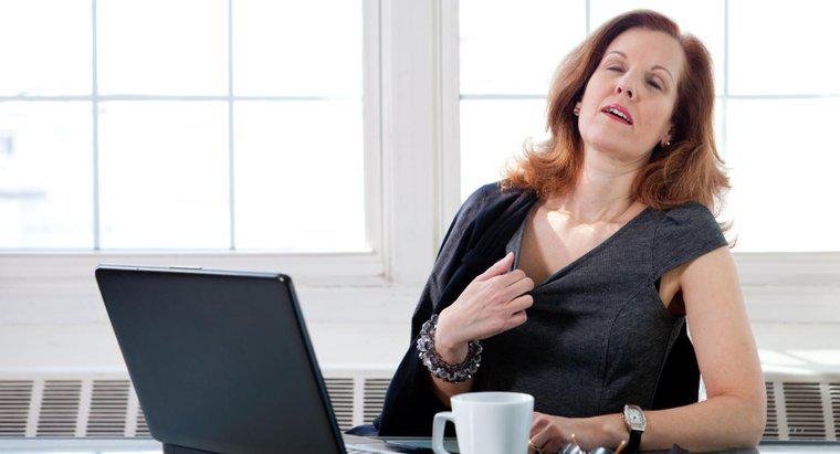 Ce cauzeaza bufeurile dupa menopauza?