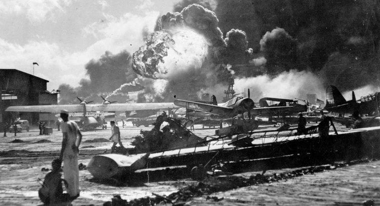 Care sunt unele fapte despre Pearl Harbor?