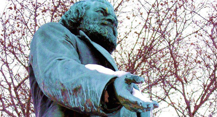 Ce a scris Frederick Douglass?