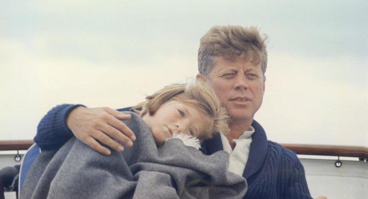De ce este cunoscut John F. Kennedy?