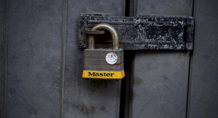 Cum localizați un cod cheie de blocare Master?