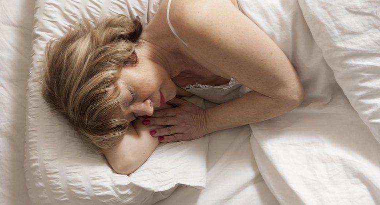 Cum puteți reduce durerea de umăr din cauza somnului pe partea dumneavoastră?