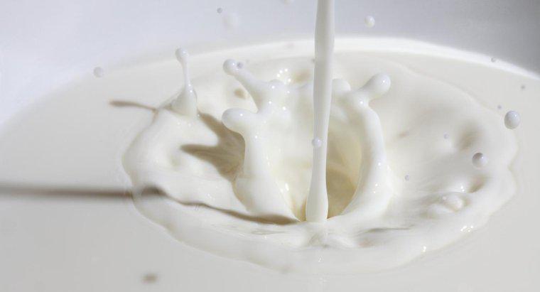 De ce laptele de lapte este amestecat cu oțet?