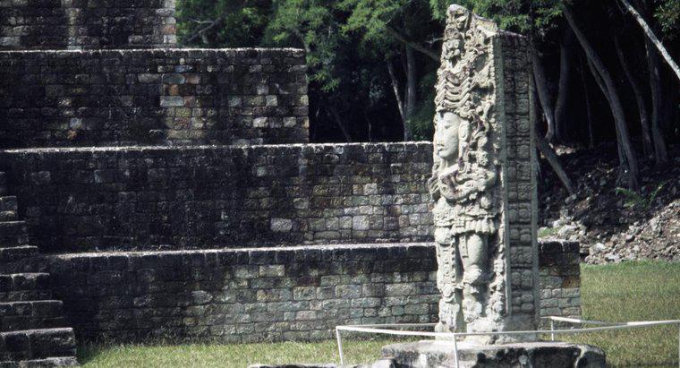 Care sunt numele unor regii maya?