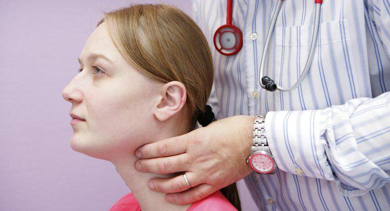 Care sunt posibilele efecte secundare ale unei tiroidectomii totale?