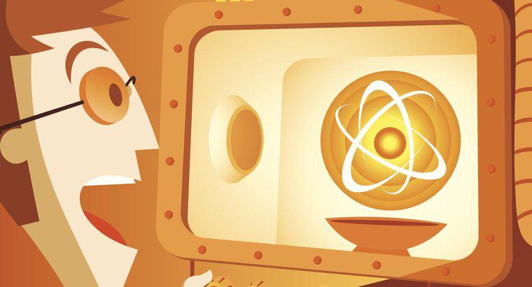 Ce a descoperit John Dalton despre Atom?