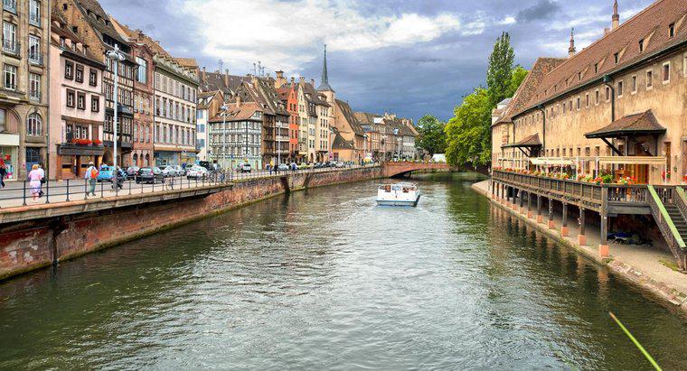 Care sunt cele cinci râuri principale din Franța?