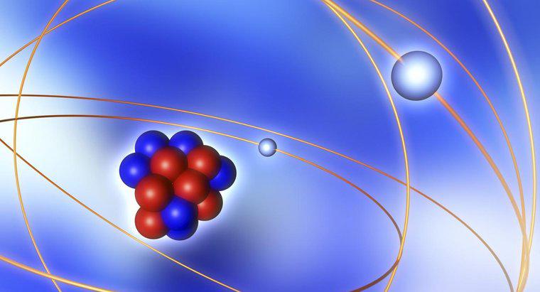 Care este nucleul unui atom numit?