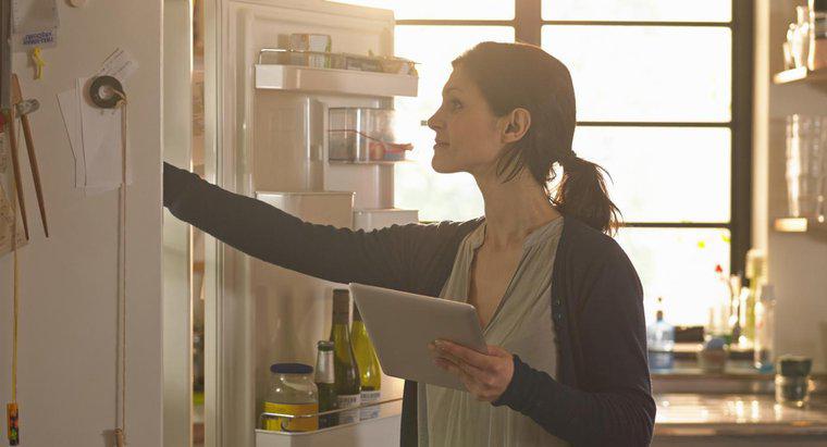 Cât durează să dezghețați un frigider?