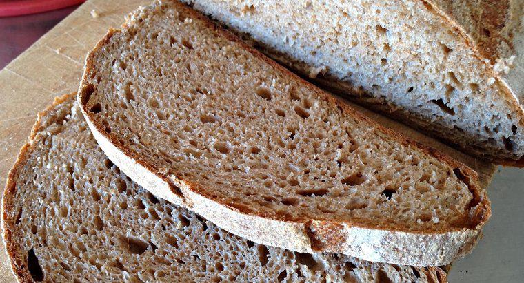 Care este diferența dintre pâine brună și pâine integrală?