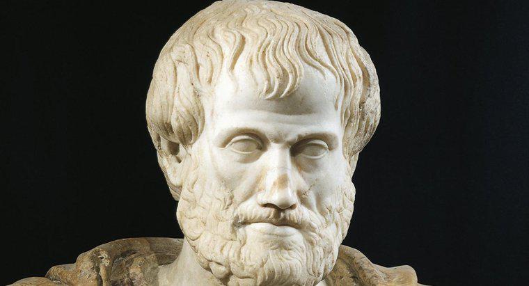 Ce a crezut Aristotel despre sistemul solar?