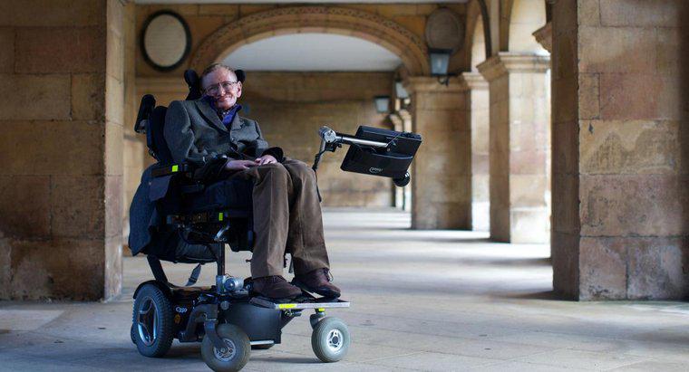 Care sunt unele dintre realizările lui Stephen Hawking?