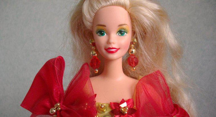 Care sunt valorile papusilor de vacanță Barbie?