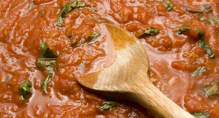 Care este diferența dintre sosul de Marinara și Spaghetti?