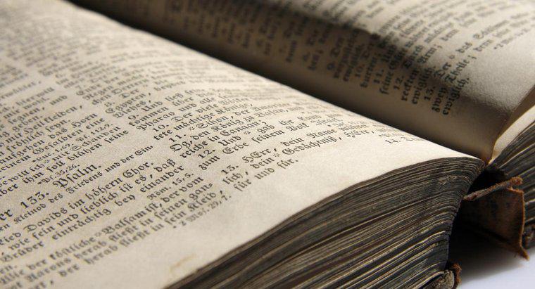 Care sunt unele nume pentru Dumnezeu în Vechiul Testament?