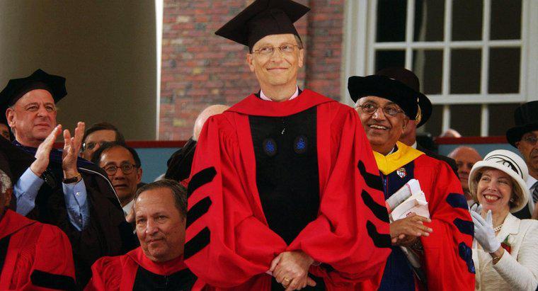 Ce a fost maiorul lui Bill Gates în colegiu?