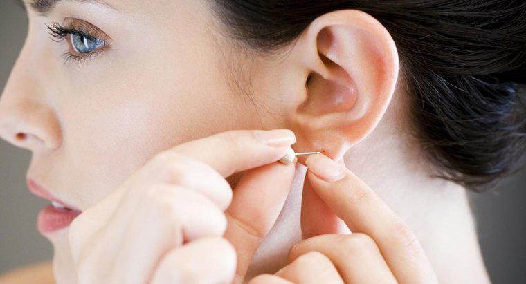 Care este semnificația unui cercei din urechea stângă?